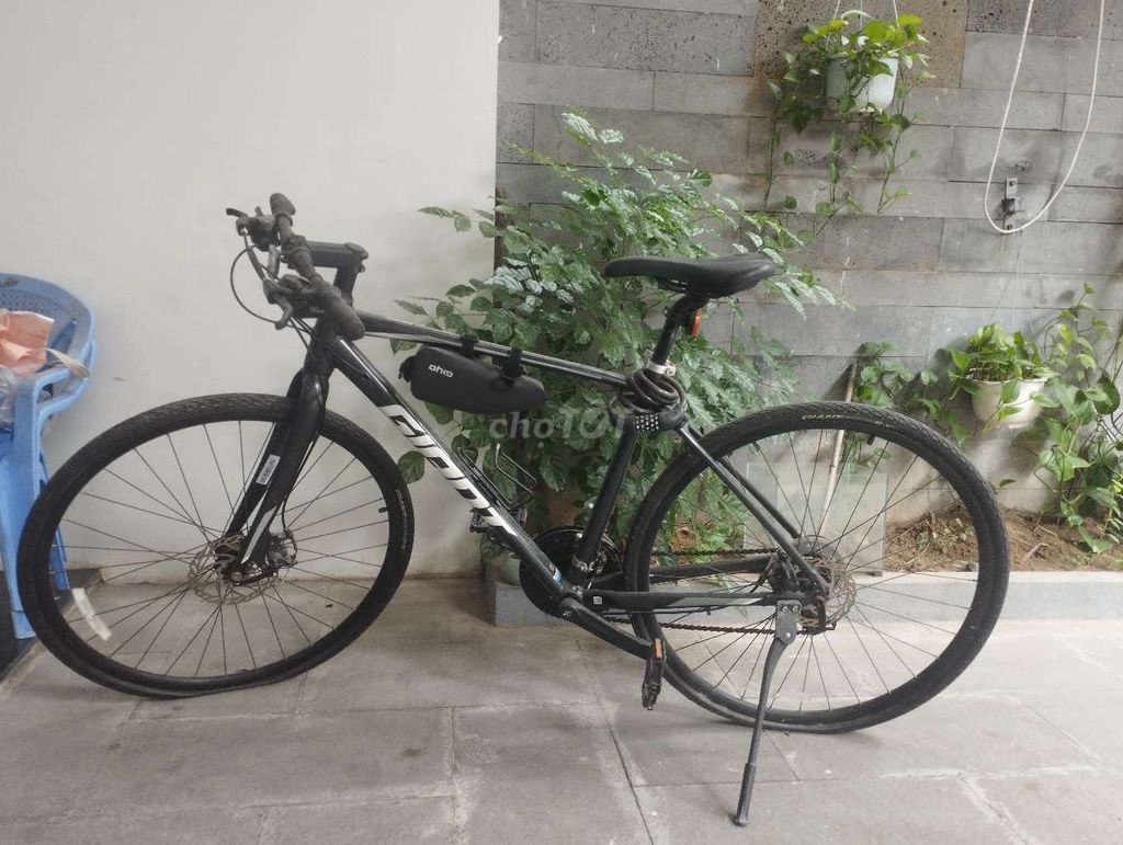 Cần bán xe đạp Giant touring. Mua bán Xe đạp tại Quận Liên Chiểu Đà Nẵng được đăng bởi Thai Truong hình 1