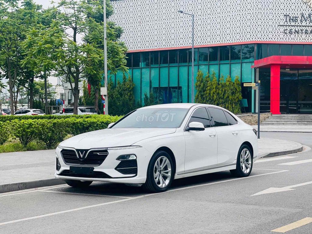 VinFast Lux A2.0 2020 Plus 2.0 AT - 50000 km
