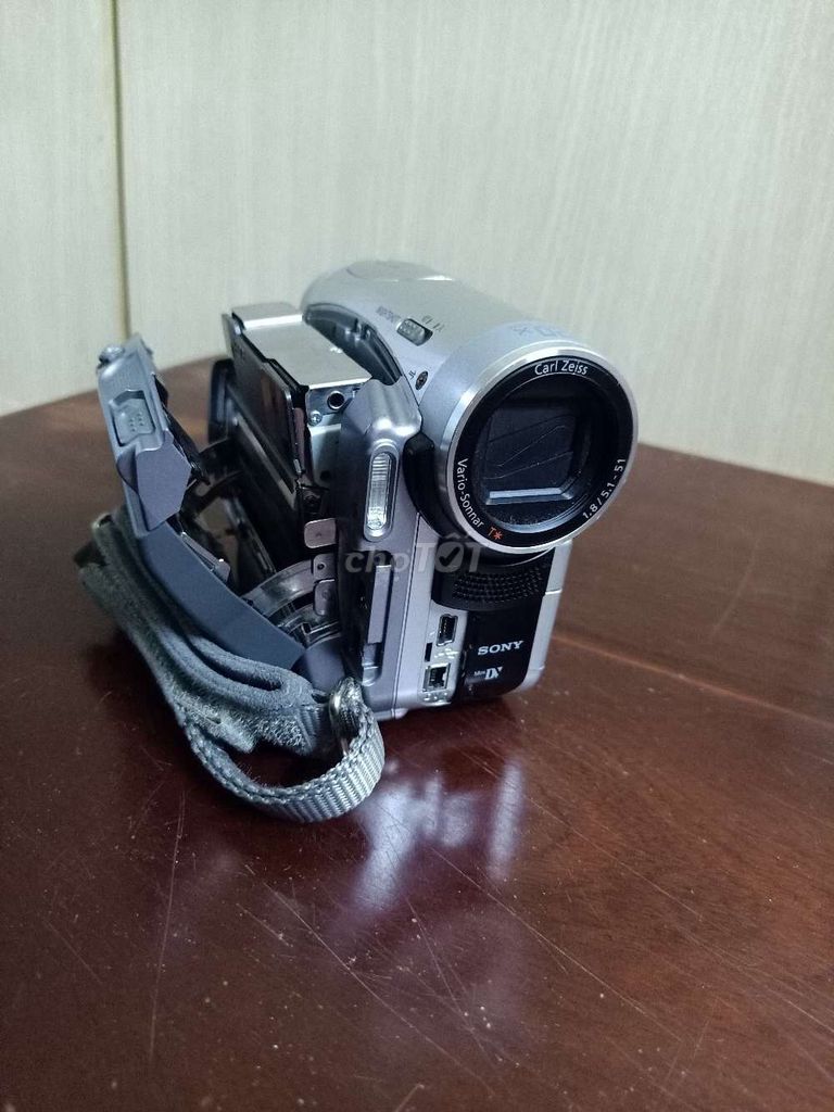 Máy quay phim Sony DCR-HC90. Mua bán Máy ảnh, Máy quay tại Quận Gò Vấp Tp Hồ Chí Minh được đăng bởi Nguyễn hình 1
