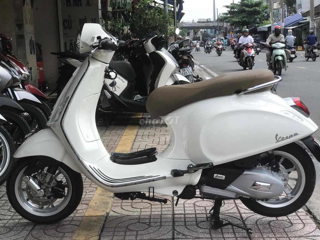 VESPA SPRINT 2021 LED IGET BSTP - SIÊU KENG - GÓP. Mua bán Xe máy tại Quận 8 Tp Hồ Chí Minh được đăng bởi XE MÁY NGUYỄN MINH SƠN hình 3
