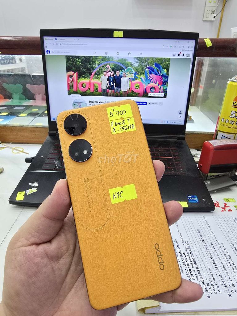 Oppo Reno8 T 8GB/256GB Vàng. Mua bán Điện thoại tại Thành phố Long Xuyên An Giang được đăng bởi Facebook Cầm Đồ Thúy Vân hình 1