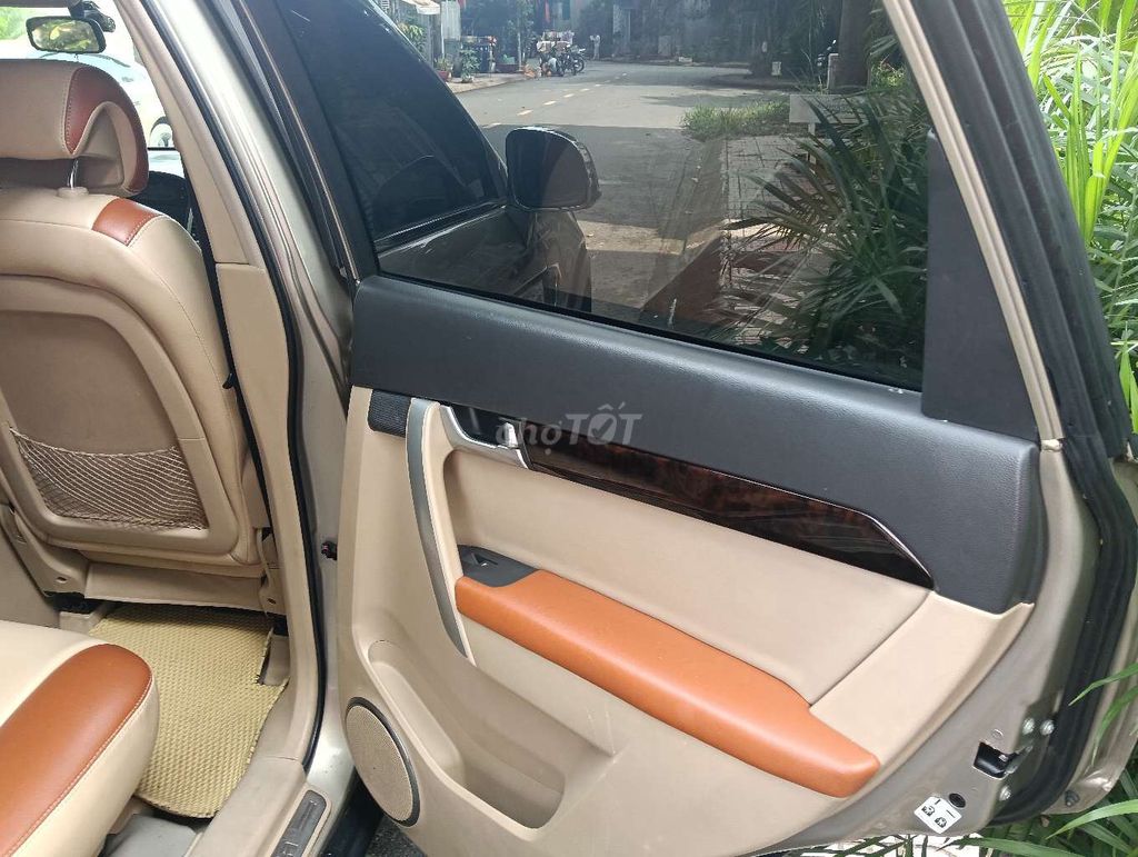 Chevrolet Captiva Vàng cát 7 chỗ. Mua bán Ô tô tại Thành phố Dĩ An Bình Dương được đăng bởi Trieu Nguyen hình 11