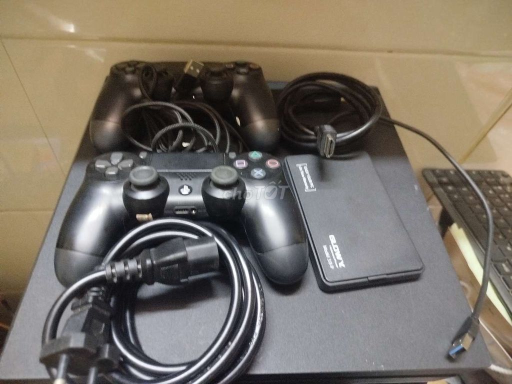 Sony PlayStation 4 Pro 1TB Đen. Mua bán Thiết bị chơi game tại Quận Bình Tân Tp Hồ Chí Minh được đăng bởi Gia Linh hình 1