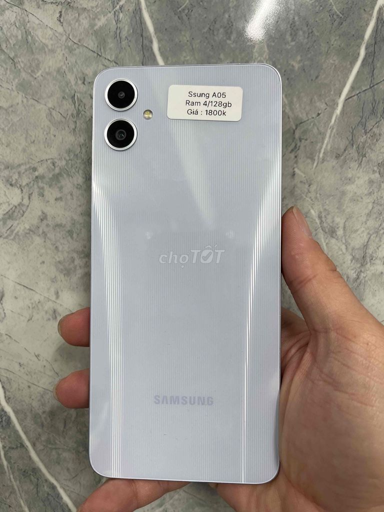 Samsung A05. Mua bán Điện thoại tại Quận 4 Tp Hồ Chí Minh được đăng bởi Tuấn hình 1