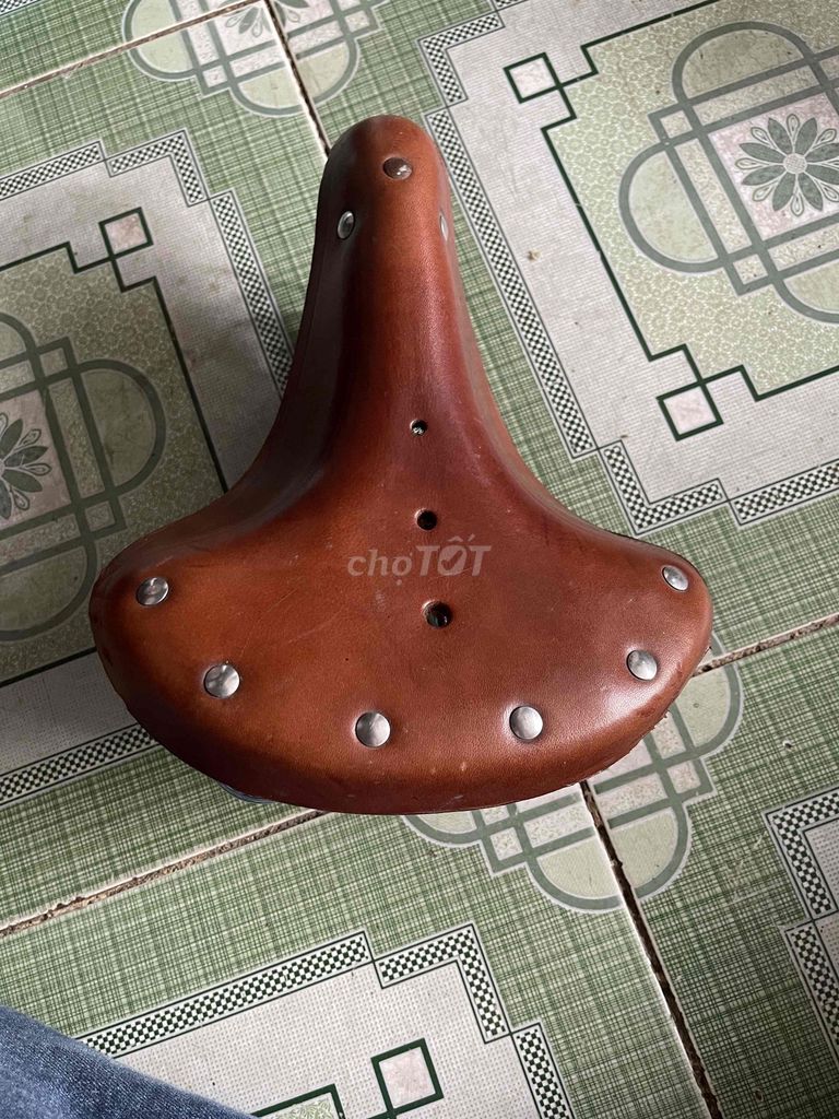 yên xe cổ. Mua bán Phụ tùng xe tại Quận 7 Tp Hồ Chí Minh được đăng bởi Bán đủ thứ  hình 2