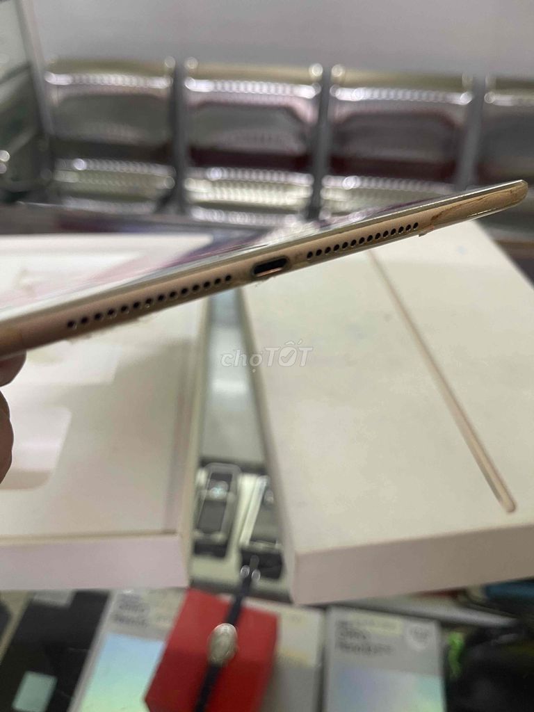 Ipad Air 2 9.7” 16GB WiFi + 4G Fullbox. Mua bán Máy tính bảng tại Quận Ninh Kiều Cần Thơ được đăng bởi Cầm Đồ Anh Quý hình 3