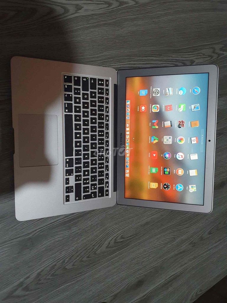 Apple MacBook Air Retina Bạc. Mua bán Laptop tại Thành phố Thanh Hóa Thanh Hóa được đăng bởi Nam Nam hình 1