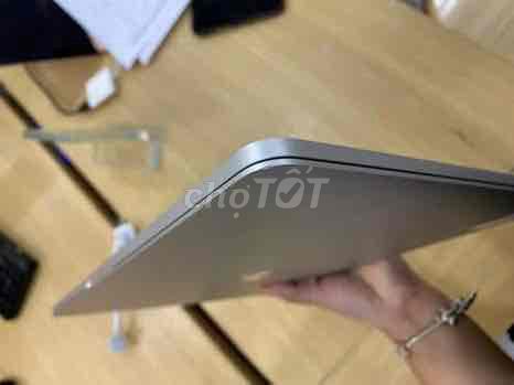 Apple Macbook Pro Retina Bạc Like New. Mua bán Laptop tại Thành phố Biên Hòa Đồng Nai được đăng bởi Anh Khôi hình 1