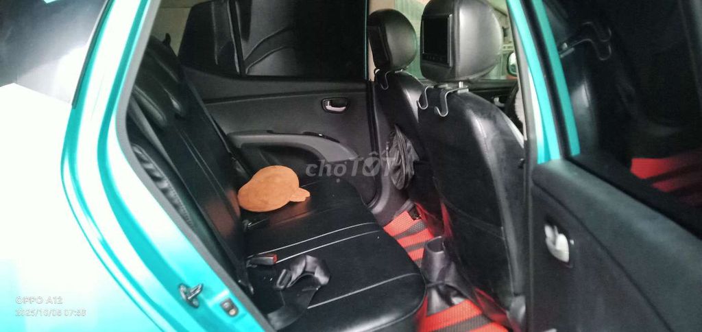 i10 đăng ký lần đầu 2011 1.1 AT - 90000 km. Mua bán Ô tô tại Huyện Thủ Thừa Long An được đăng bởi VĂN Minh hình 6