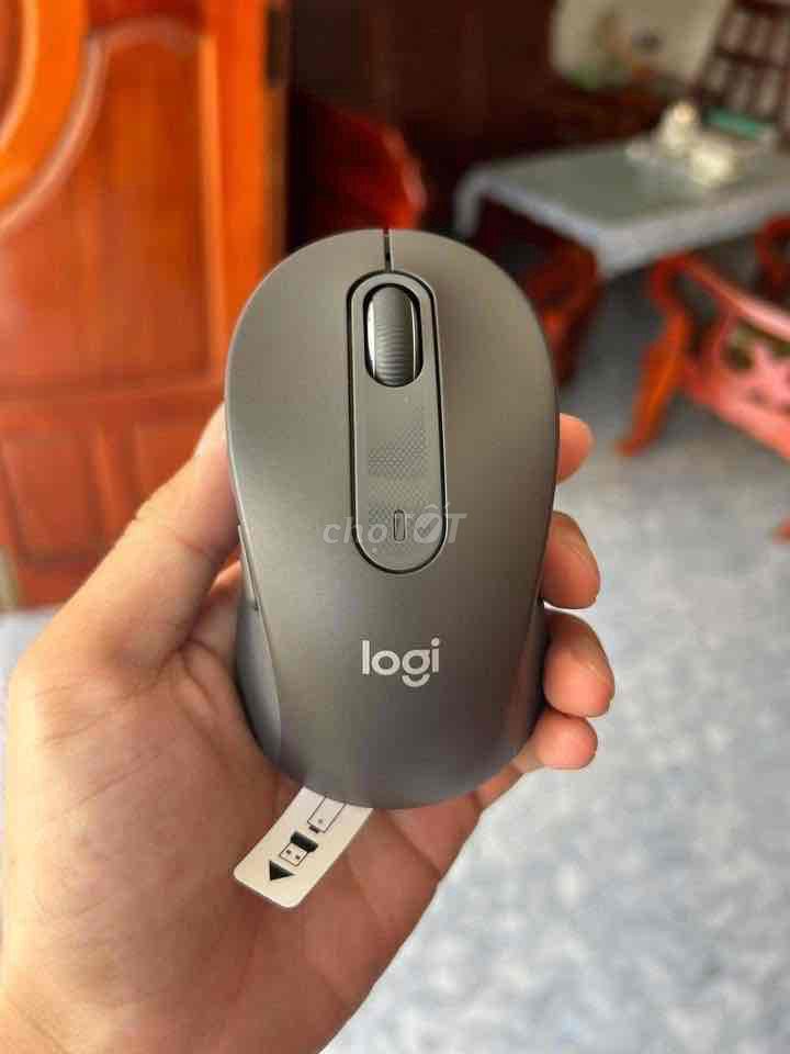 Chuột Logitech M650 Mới. Mua bán Phụ kiện (Màn hình, Chuột...) tại Thị xã Sông Cầu Phú Yên được đăng bởi Huỳnh Ly hình 1