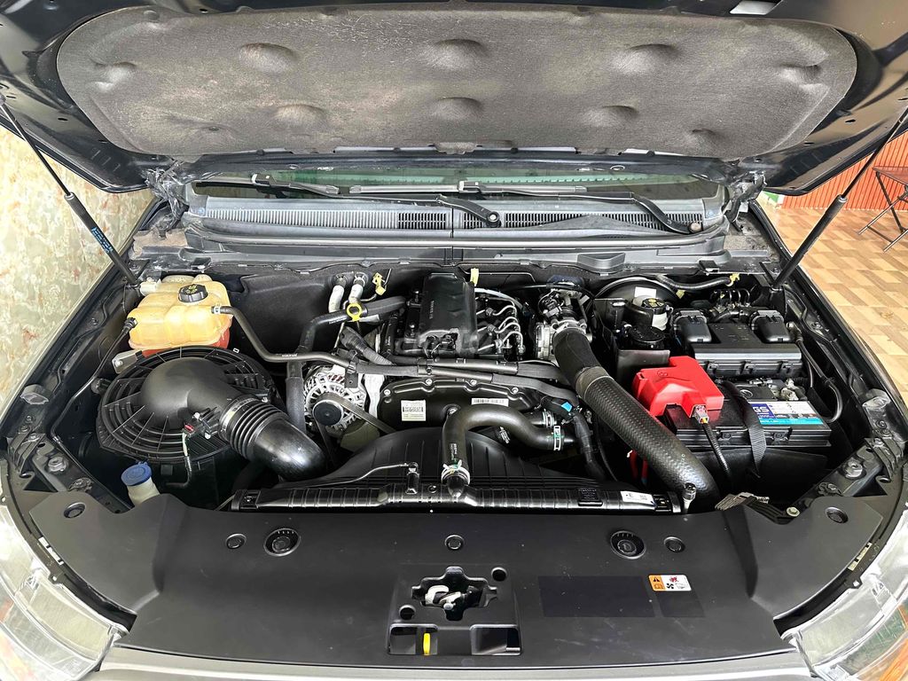 Ford Ranger 2020 XLS 2.2L 42000km. Mua bán Ô tô tại Thành phố Thuận An Bình Dương được đăng bởi Đạt Cầm Đồ hình 11