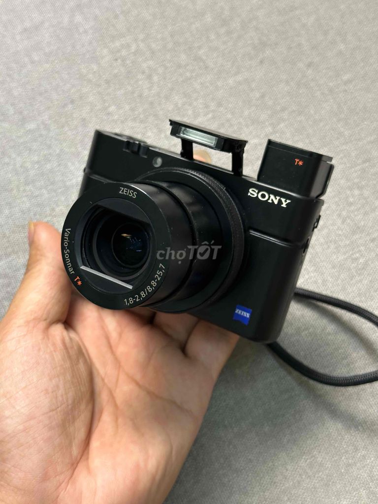 Sony DSC-RX100 Mark IV (RX100M4)