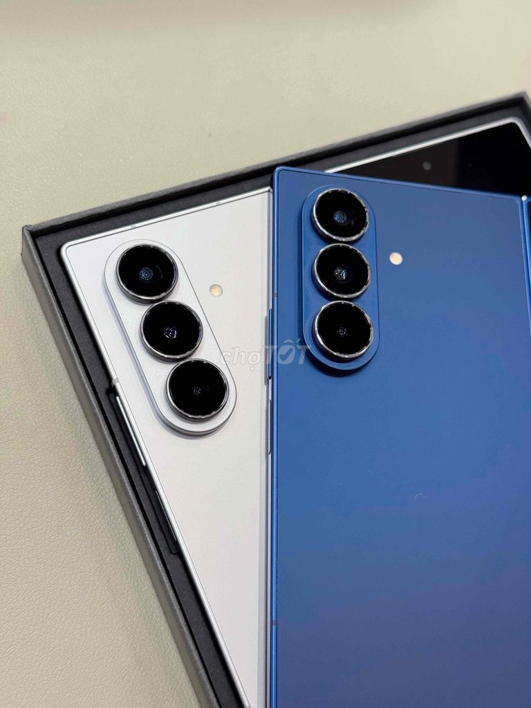 Z Fold 7 256GB Silver Blue Máy Đẹp Bh dài 12/2026. Mua bán Điện thoại tại Quận Thanh Khê Đà Nẵng được đăng bởi Thiện Lê TShop 16 Lê Đình Lý hình 1