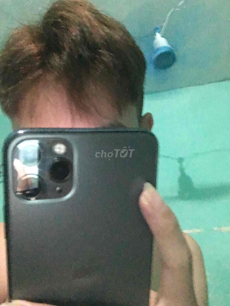 Apple iPhone 11 Pro Max Xám. Mua bán Điện thoại tại Huyện Yên Phong Bắc Ninh được đăng bởi Trung Hoang hình 1