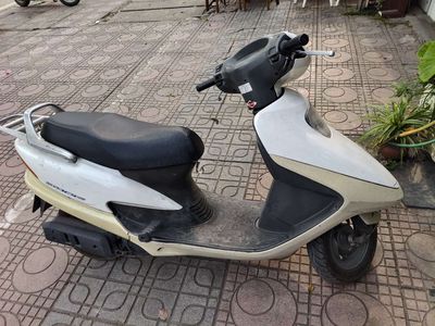 Honda Spacy màu Trắng. Mua bán Xe máy tại Quận Long Biên Hà Nội được đăng bởi Nguyễn Duy Long