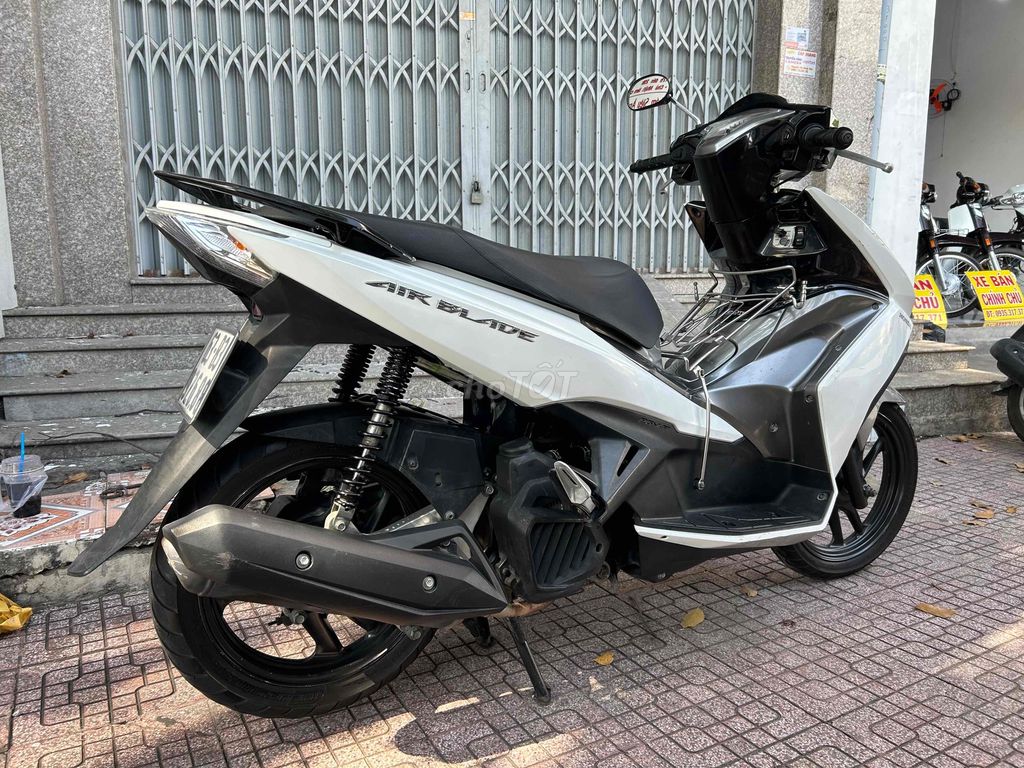 Honda AB 125fi động cơ ESP zin êm chính chủ. Mua bán Xe máy tại Thành phố Mỹ Tho Tiền Giang được đăng bởi Trân Phong hình 9