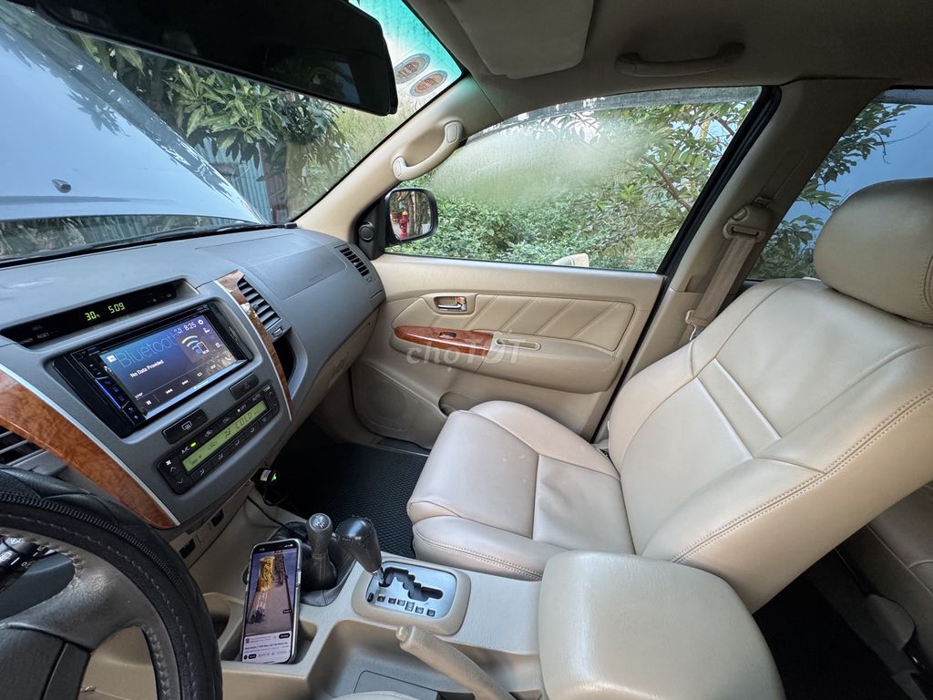 Toyota Fortuner 2011 2 cầu Xám 1 chủ mua mới 95%. Mua bán Ô tô tại Thành phố Thủ Đức Tp Hồ Chí Minh được đăng bởi thy hình 3