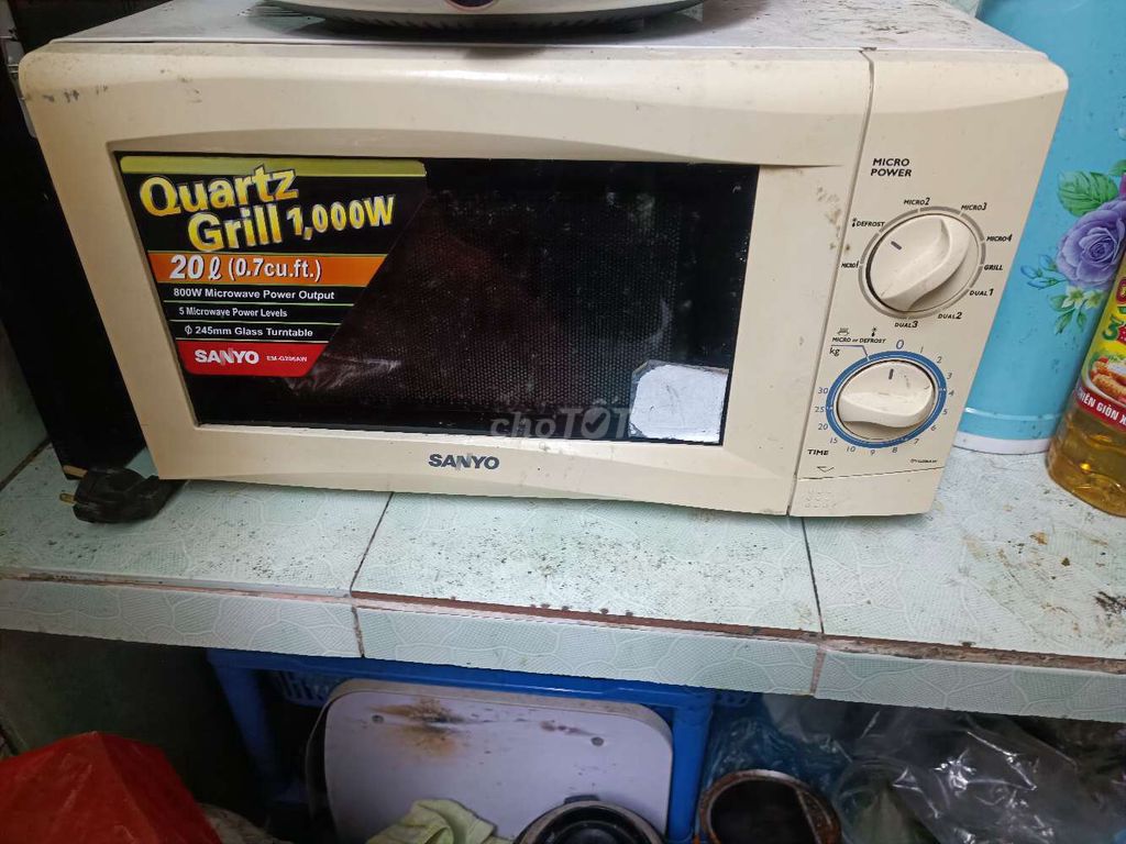 Lò vi sóng Sanyo 20L Trắng kem. Mua bán Bếp, lò, đồ điện nhà bếp tại Quận Lê Chân Hải Phòng được đăng bởi Việt hình 1