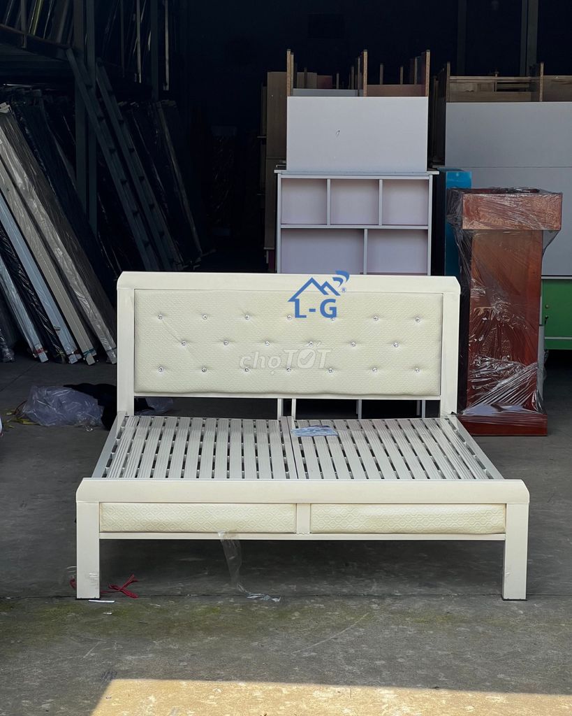 Giường sắt Giường sắt Giường sắt Giường sắt Giường. Mua bán Giường, chăn ga gối nệm tại Quận Gò Vấp Tp Hồ Chí Minh được đăng bởi Lâm Gia Home hình 1