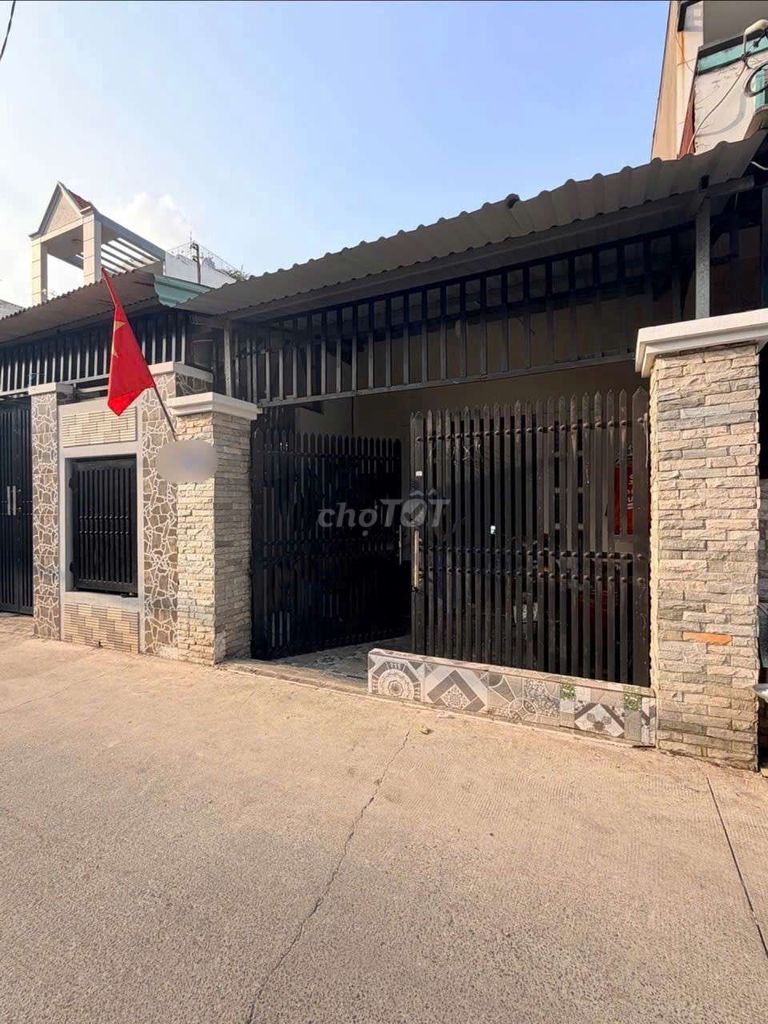 1/ NGUYỄN VĂN QUÁ 61M2, HẺM XE HƠI, GIẢM CÒN 4 TỶ