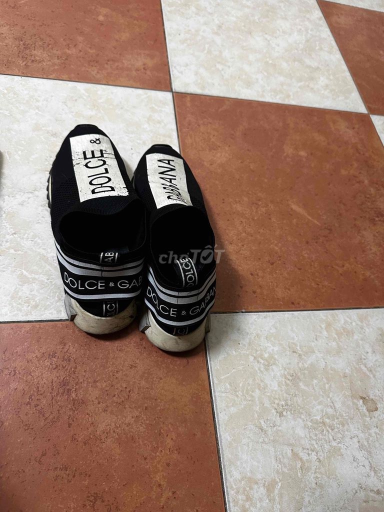 Giày thể thao Dolce & Gabbana Đen size 40. Mua bán Giày dép tại Quận Hai Bà Trưng Hà Nội được đăng bởi Trần H A hình 2