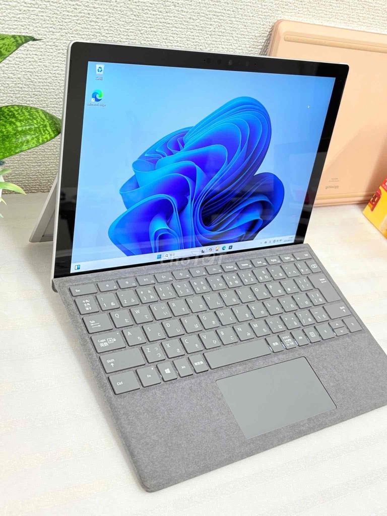 2in1-SURFACE PRO 7 Gen 10/ram4/ssd128gb, siêu tiện. Mua bán Laptop tại Quận Hai Bà Trưng Hà Nội được đăng bởi Akiba shop hình 3