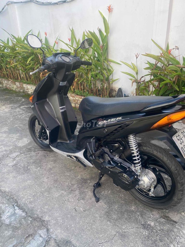 Honda Click 110 lên 2010 cà vẹt đầy đủ. Mua bán Xe máy tại Quận Tân Bình Tp Hồ Chí Minh được đăng bởi Tý tay ga hình 2