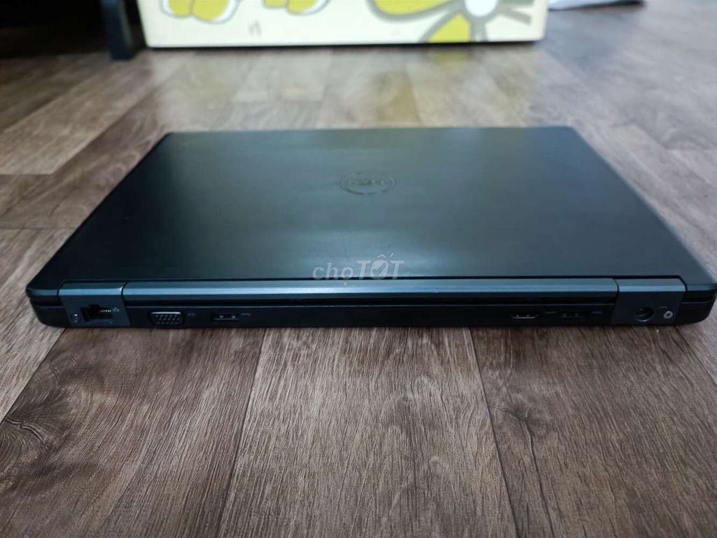 Dell latitude i5 5300 RAM 8H HHD 500G