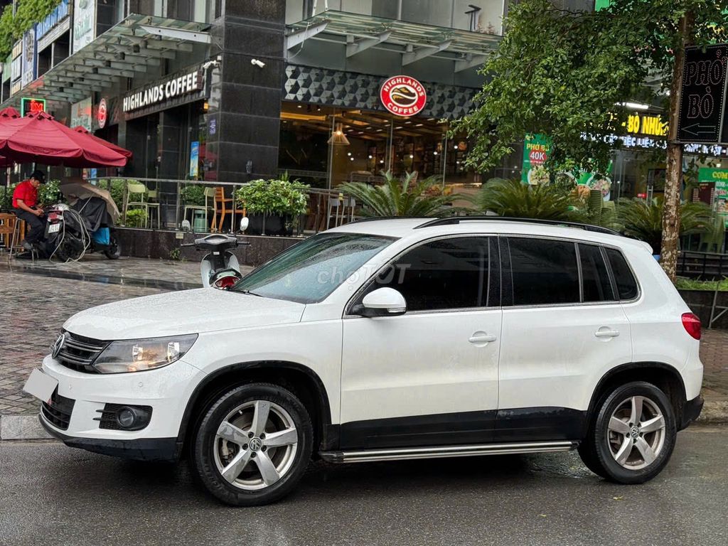 Volkswagen Tiguan 2016 2.0 AT - 75000 km. Mua bán Ô tô tại Quận Thanh Xuân Hà Nội được đăng bởi Nguyễn Tuấn Hoàng hình 6