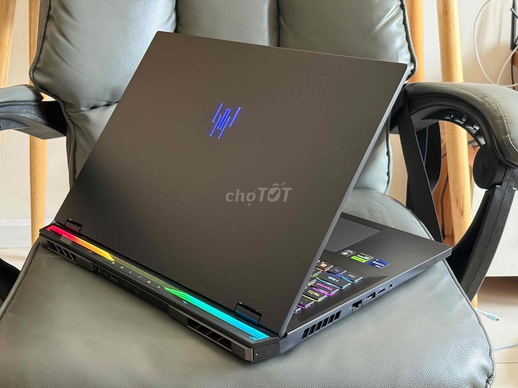 Predator Helios 18 2024 Lướt i9 14900HX RTX4080. Mua bán Laptop tại Quận 10 Tp Hồ Chí Minh được đăng bởi Trung Trương hình 4