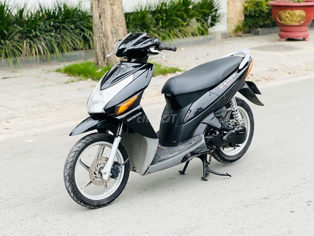 Honda Click 110 BIỂN HÀ NỘI ĐẸP CHÍNH CHỦ MÁY ZIN. Mua bán Xe máy tại Quận Bắc Từ Liêm Hà Nội được đăng bởi Đỗ Mai hình 6