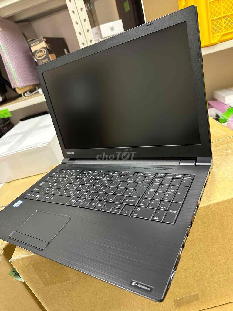 Laptop dùng vp bán hàng game nhẹ giá rẻ chỉ hơn 2m