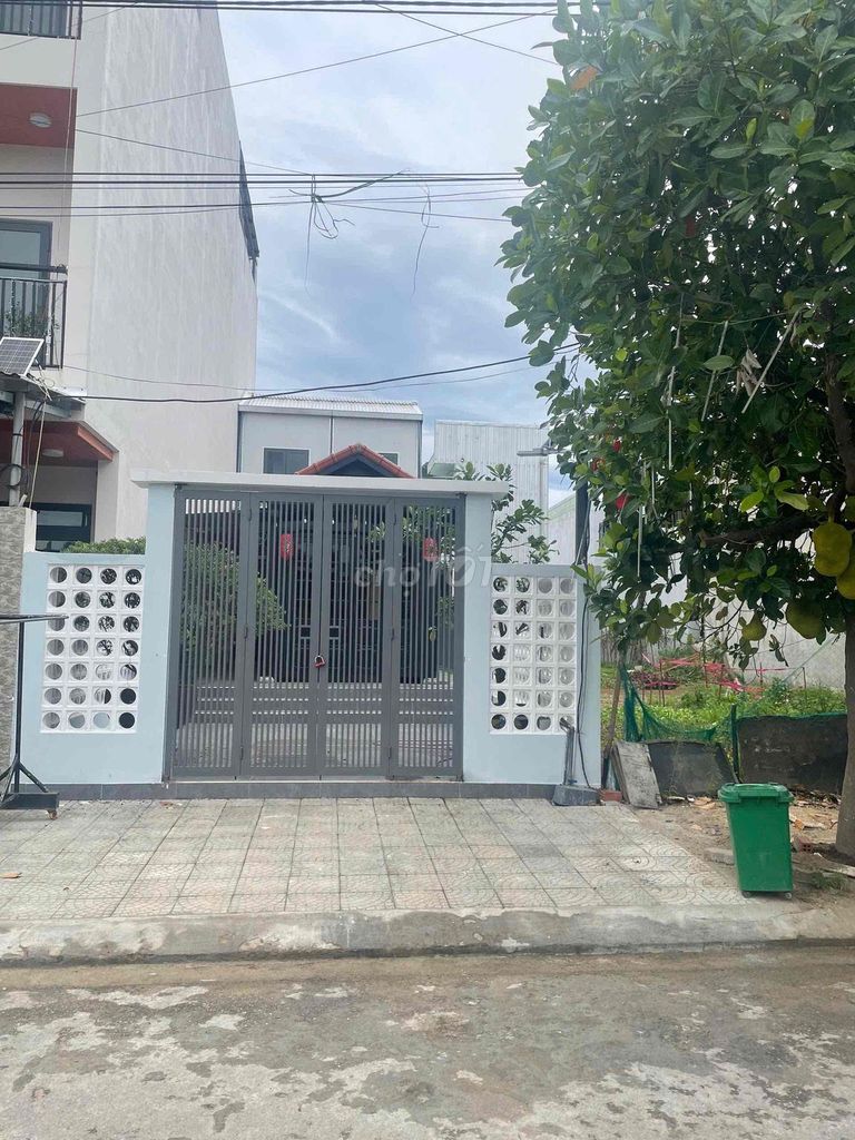 Аренда · 2 комн. · 100 м² · Quận Ngũ Hành Sơn, ул. Đường Trà Khê 6
