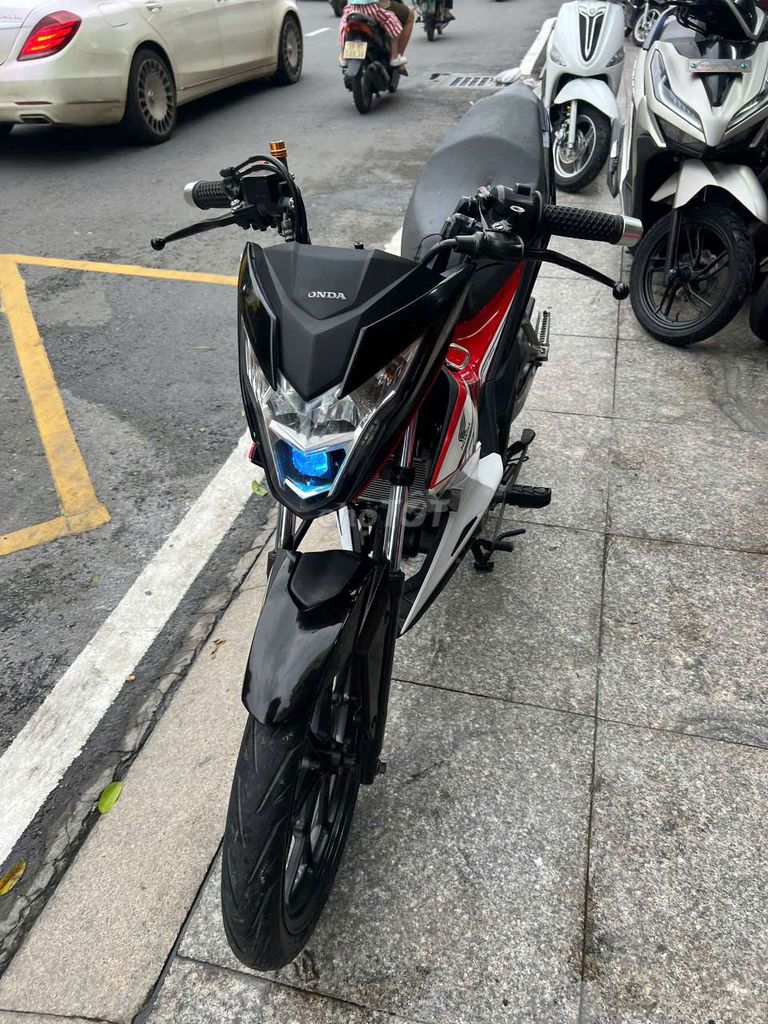 Honda sonic 150 2021 mới 90% bstp chính chủ. Mua bán Xe máy tại Quận Tân Phú Tp Hồ Chí Minh được đăng bởi Tuanduy hình 1