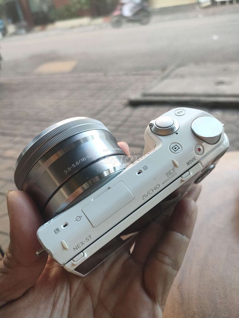 Máy ảnh Sony NEX-5T Trắng Wifi 16-50mm. Mua bán Máy ảnh, Máy quay tại Quận Ninh Kiều Cần Thơ được đăng bởi Nguyễn Sinh hình 1
