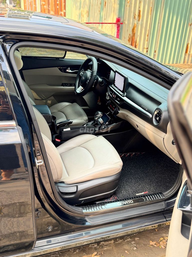 Kia Cerato 2019 Deluxe 1.6 AT 45.000 km. Mua bán Ô tô tại Quận 3 Tp Hồ Chí Minh được đăng bởi Nguyễn Thanh Hưng hình 15
