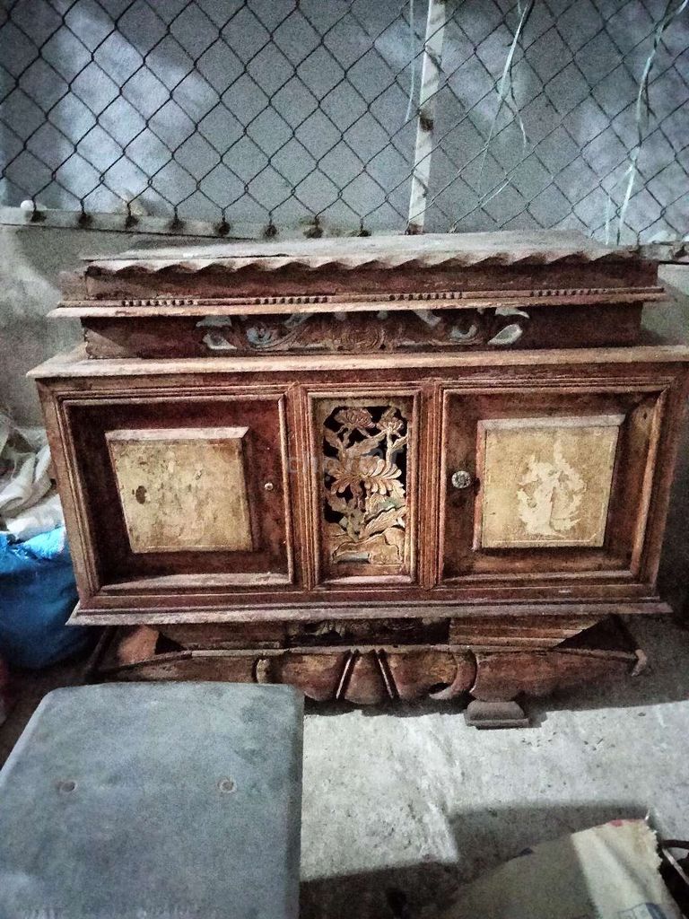Tủ trang trí gỗ nâu 1m x 85cm. Mua bán Tủ, kệ gia đình tại Quận Ngũ Hành Sơn Đà Nẵng được đăng bởi Giang Hồ hình 1