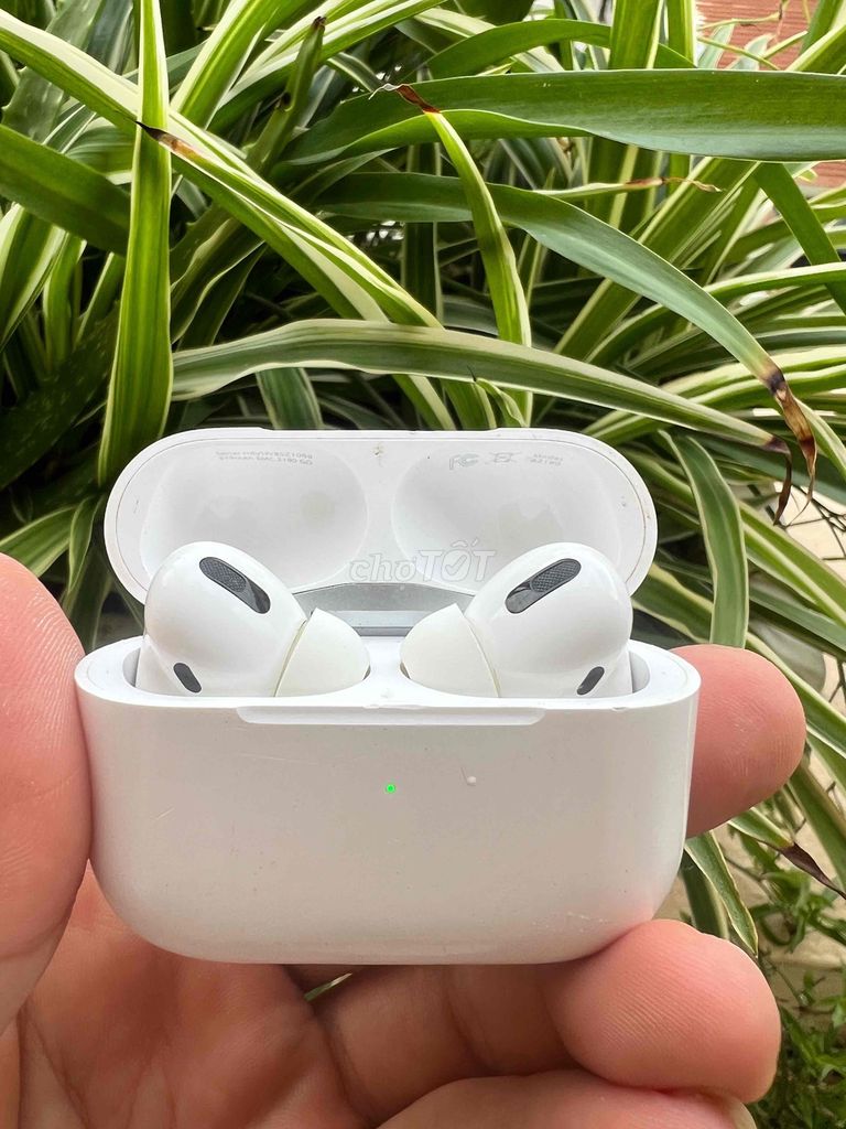 Tai nghe Apple AirPods Pro Trắng. Mua bán Tivi, Âm thanh tại Quận Ba Đình Hà Nội được đăng bởi Đoàn Lương hình 1