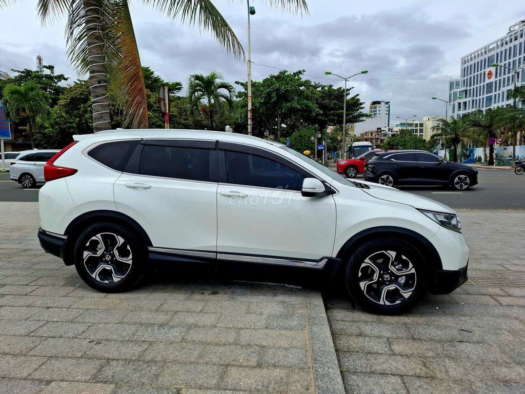Honda CrV 2019 Bản L. Mua bán Ô tô tại Quận Thanh Xuân Hà Nội được đăng bởi Hiền hình 1