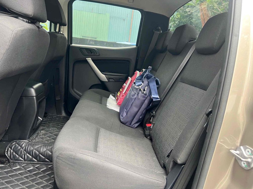 Ford Ranger 2020 XLS 2.2 Vàng cát. Mua bán Ô tô tại Huyện Hóc Môn Tp Hồ Chí Minh được đăng bởi Trần Văn Đoan hình 3