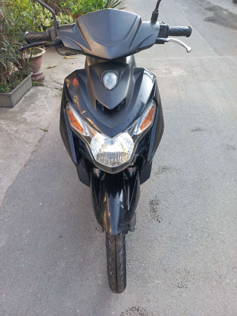 Yamaha Nouvo 3 Đen Tự động. Mua bán Xe máy tại Huyện Bình Chánh Tp Hồ Chí Minh được đăng bởi phan phương hình 1