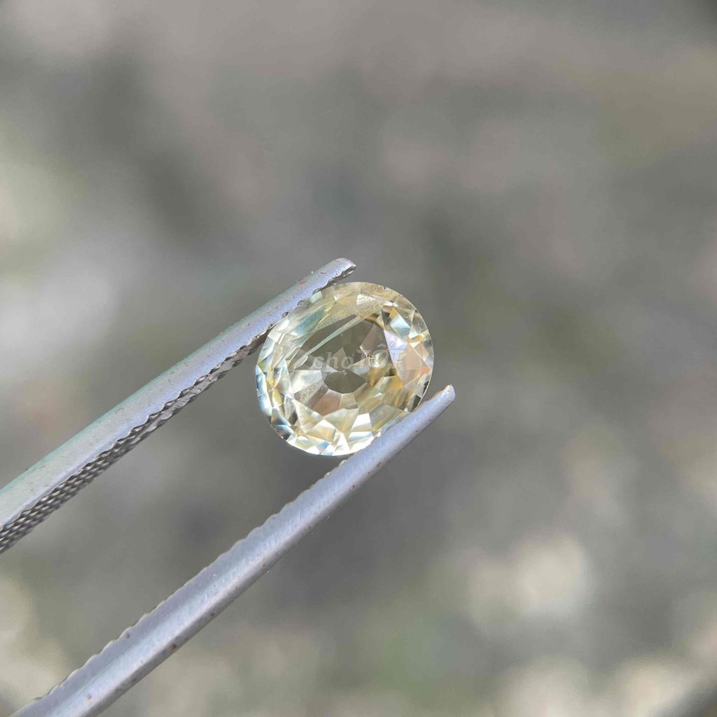 Bán Viên Đá Sapphie Vàng Thiên Nhiên 2.2ct