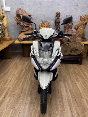 Nouvo 5 đẹp, máy êm thì thầm bao vọt biển SG. Mua bán Xe máy tại Quận 8 Tp Hồ Chí Minh được đăng bởi Quân 