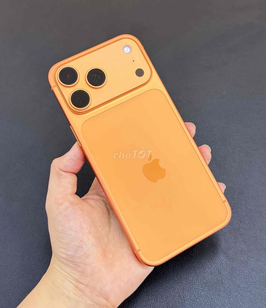 🍎𝐢𝐏𝐡𝐨𝐧𝐞 𝟏𝟕𝐏𝐫𝐨𝐌𝐚𝐱 𝐂𝐚𝐦 𝟐𝟓𝟔𝐆𝐁 𝐍𝐠𝐮𝐲𝐞̂𝐧 𝐛𝐚̉𝐧 𝟗𝟗% | 𝐏𝟗𝟗👇. Mua bán Điện thoại tại Quận Hải An Hải Phòng được đăng bởi Phạm Huyền Hoàng Dũng Mobile  hình 1