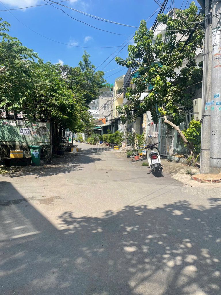 Срочно продается общежитие, phường Tang Nhon Phu B, 9-й округ