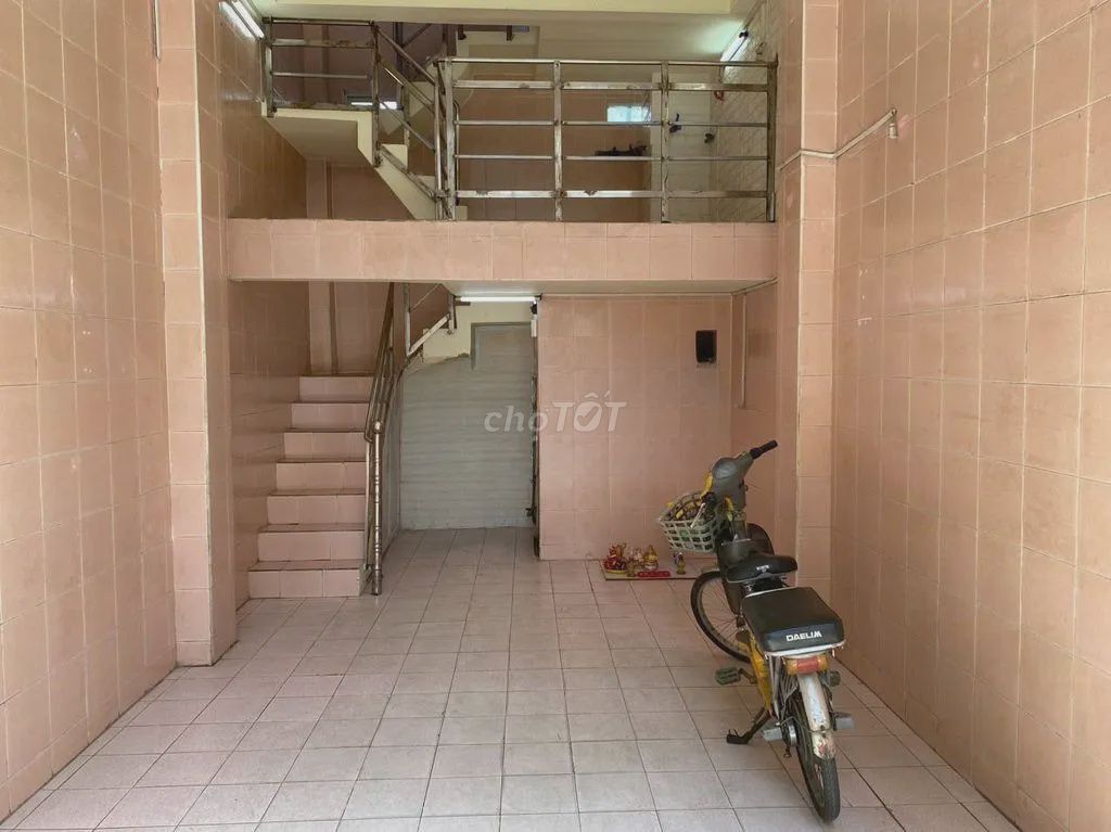 Дом 17 кв.м, 1 этаж, антресоль, 2 этажа