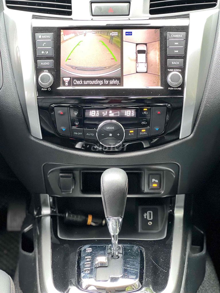 Nissan Navara 2021 VL 2.5 AT 2WD - 37000 km. Mua bán Ô tô tại Quận Tân Phú Tp Hồ Chí Minh được đăng bởi Thuý Thanh hình 11