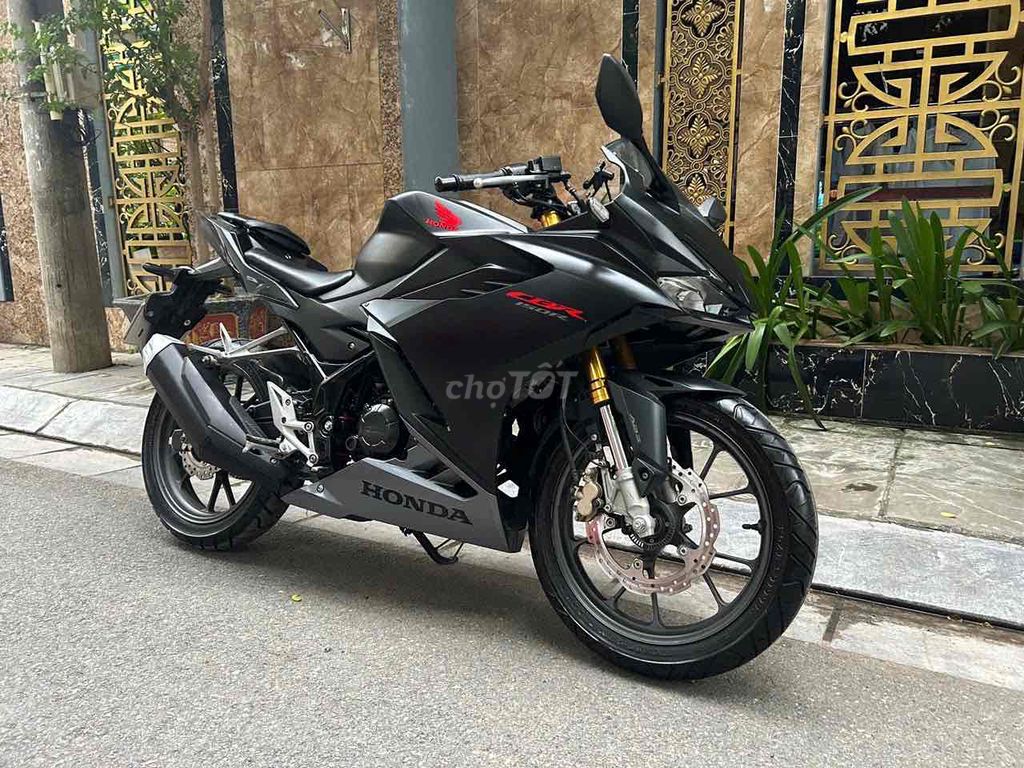 HONDA CBR150 ABS FI cuối 2023 biển số 29 pkl lướt. Mua bán Xe máy tại Quận Cầu Giấy Hà Nội được đăng bởi Tong motor xe may hình 7