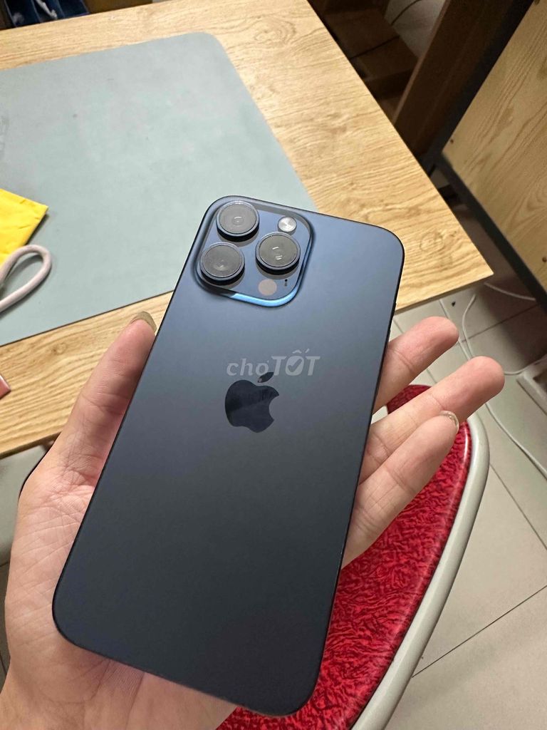 Apple iPhone 15 Pro Max 256GB Xanh. Mua bán Điện thoại tại Quận Ngũ Hành Sơn Đà Nẵng được đăng bởi Trieu Le hình 1