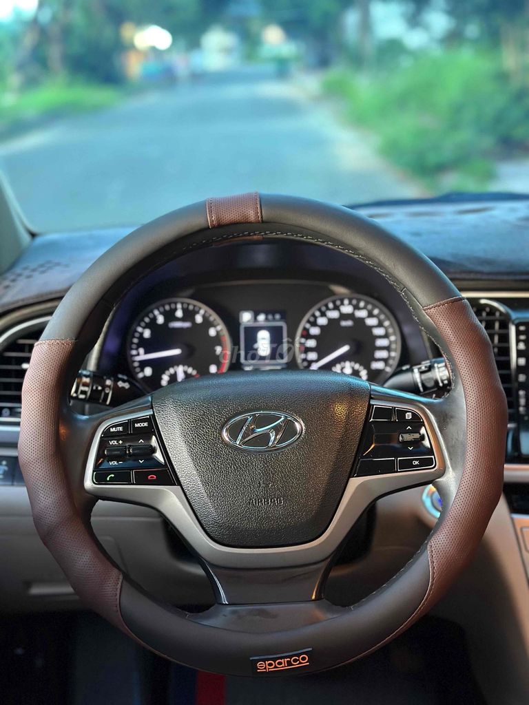 ❤️Hyundai Elantra 2018 1.6 AT - 97000 km❤️. Mua bán Ô tô tại Quận Cẩm Lệ Đà Nẵng được đăng bởi Đức Thịnh hình 12